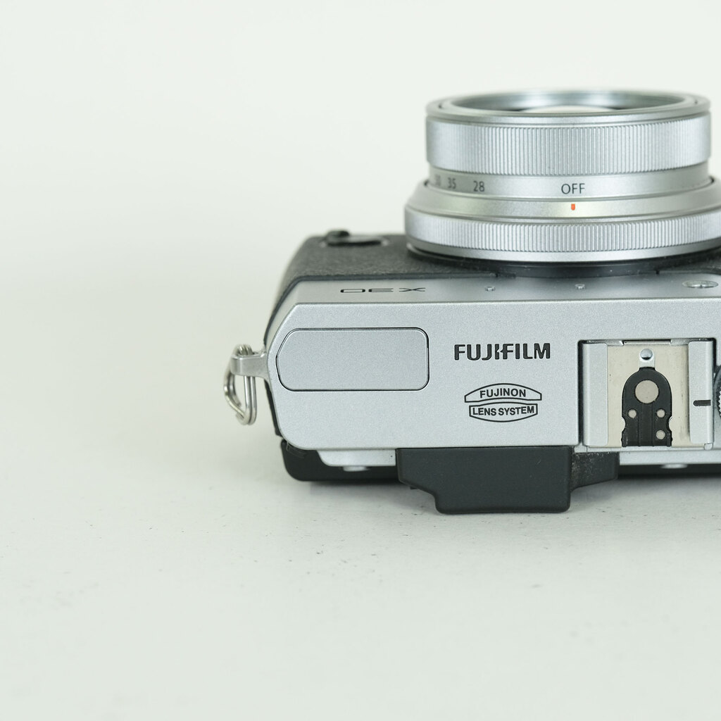 FUJIFILM X30 シルバー
