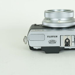 FUJIFILM X30 シルバー