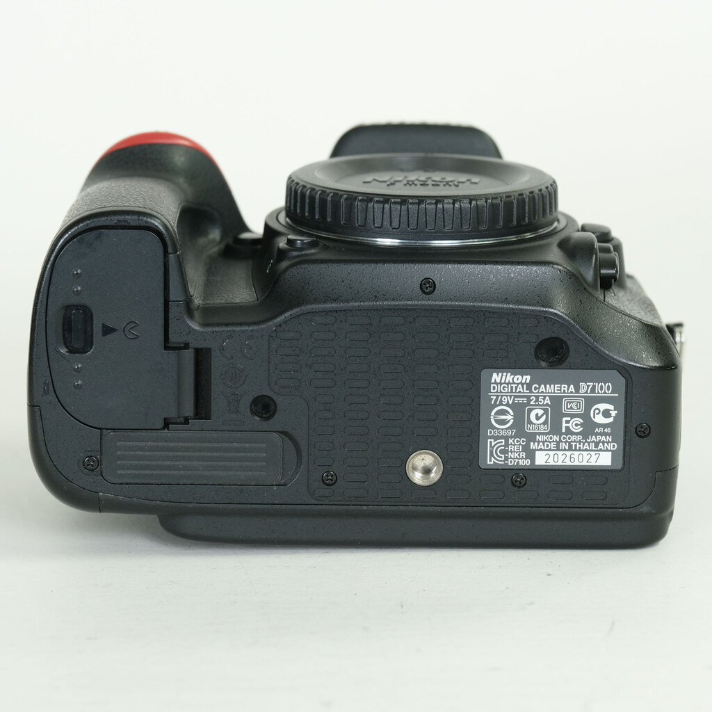 Nikon D7100