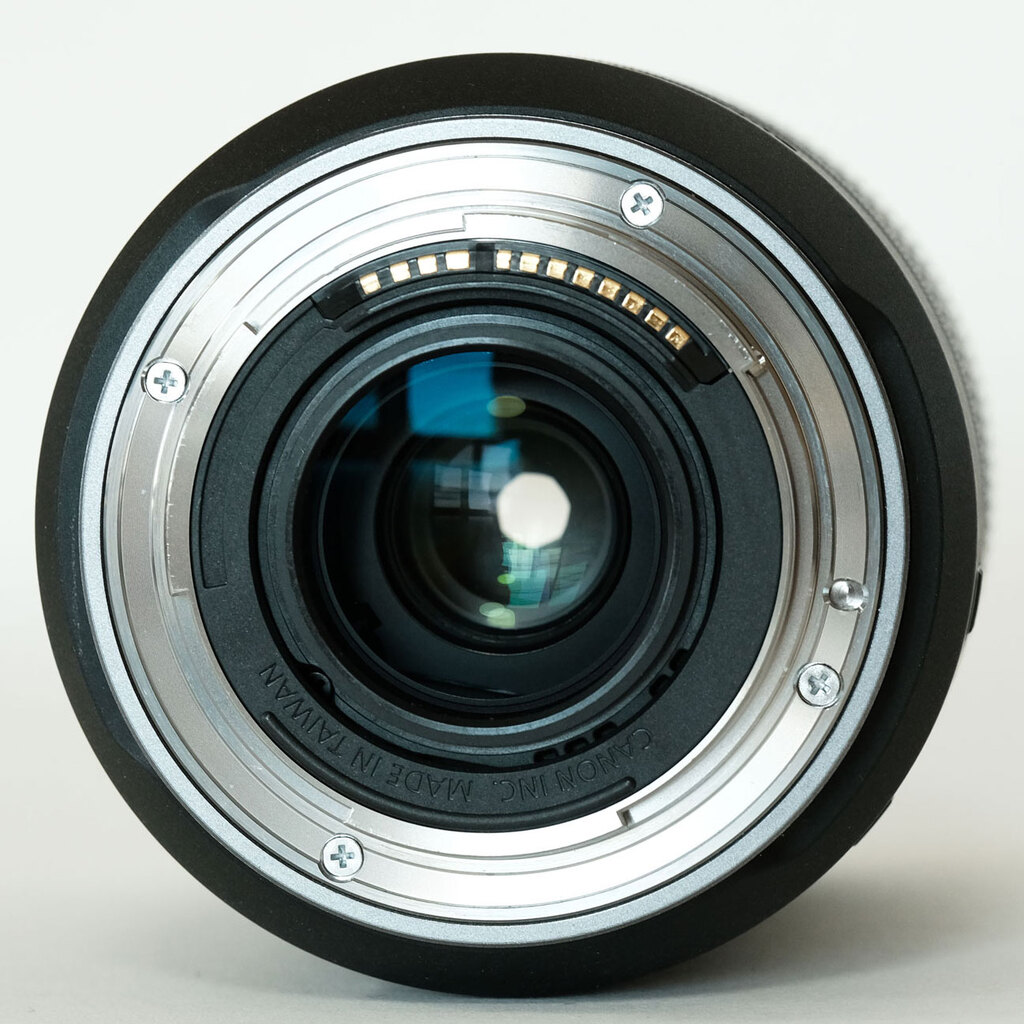 Canon RF24-240mm F4-6.3 IS USM