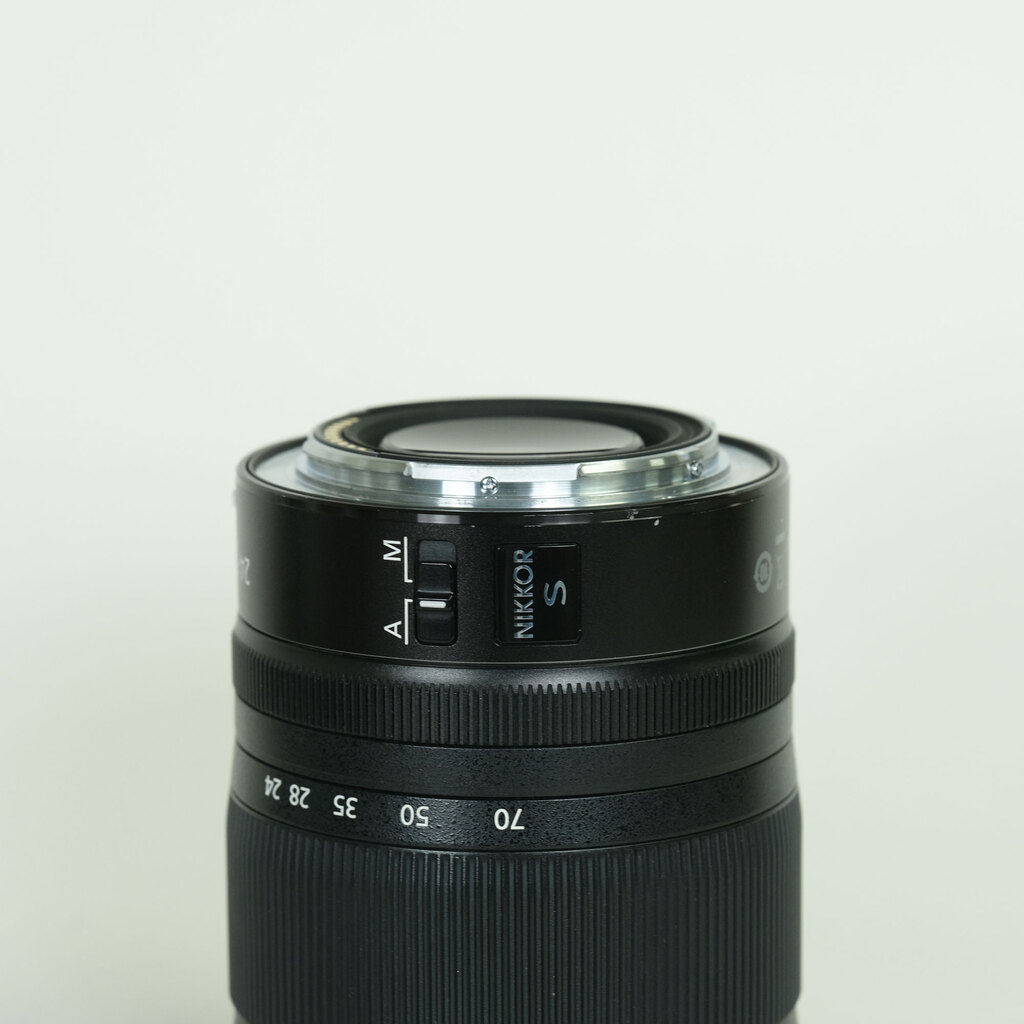 Nikon NIKKOR Z 24-70mm f/4 S Nikon NIKKOR Z 24-70mm f/4 S