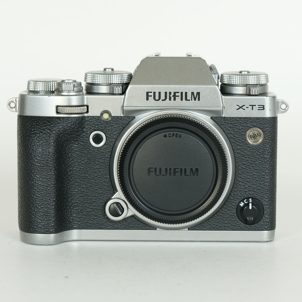 FUJIFILM X-T3