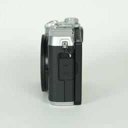 Canon EOS M6