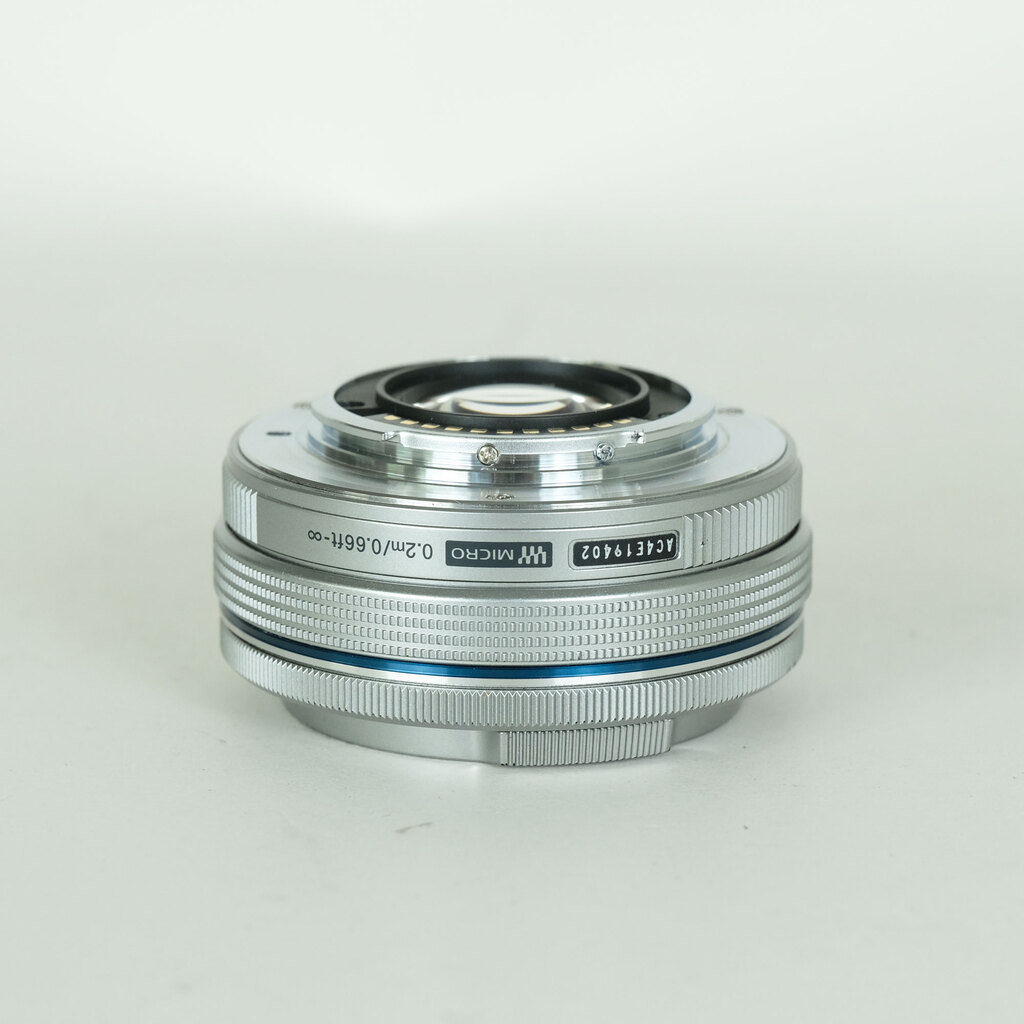 OLYMPUS M.ZUIKO DIGITAL ED 14-42mm F3.5-5.6 EZ シルバー