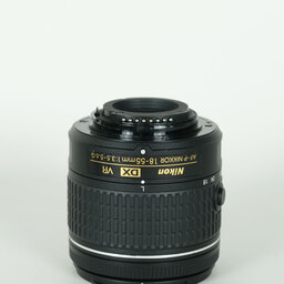 Nikon AF-P DX NIKKOR 18-55mm F3.5-5.6G VR Nikon AF-P DX NIKKOR 18-55mm F3.5-5.6G VR