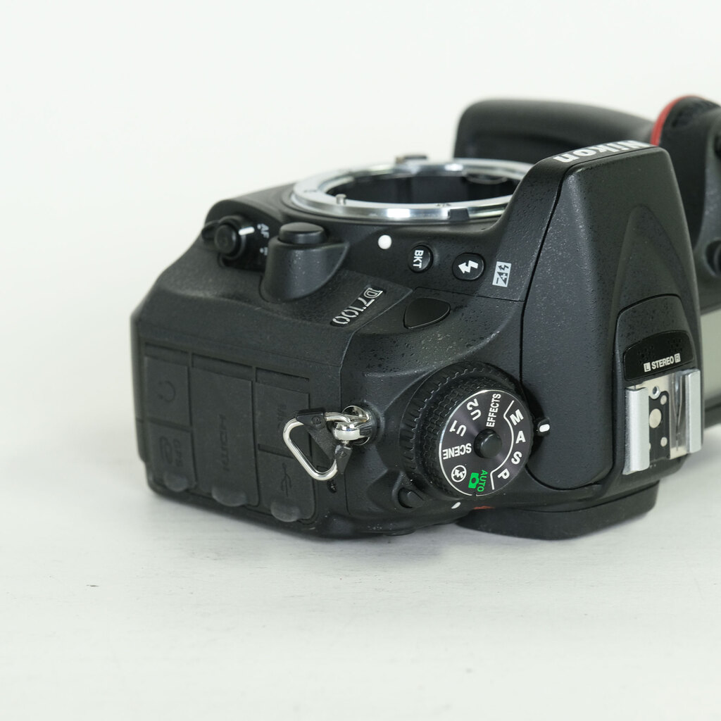 Nikon D7100