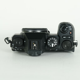 FUJIFILM X-S20
