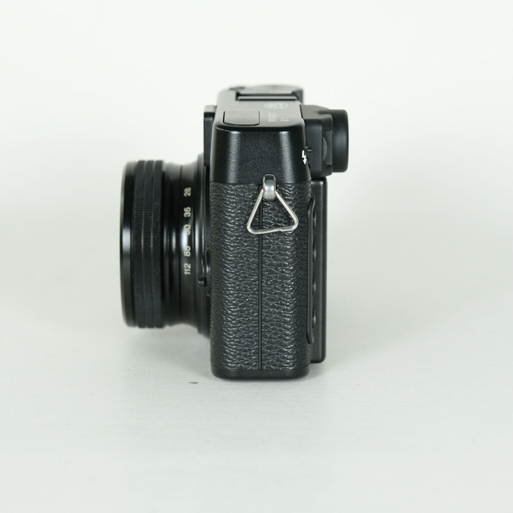 FUJIFILM X10 ブラック