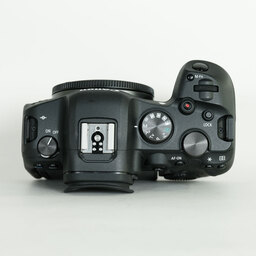 Canon EOS R6 Canon EOS R6