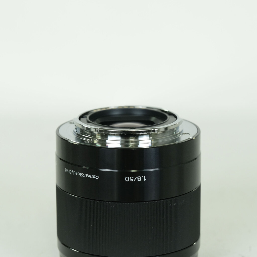 SONY E 50mm F1.8 OSS SEL50F18