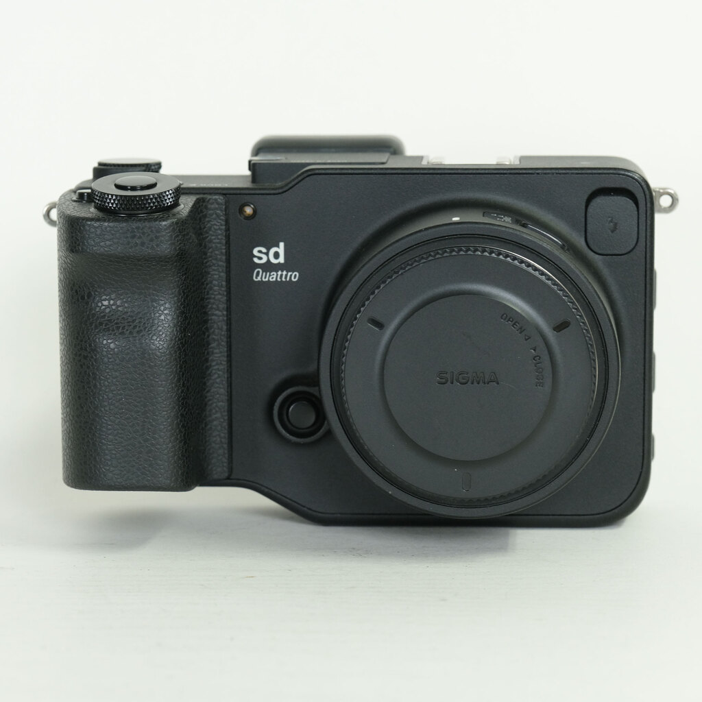 SIGMA sd Quattro