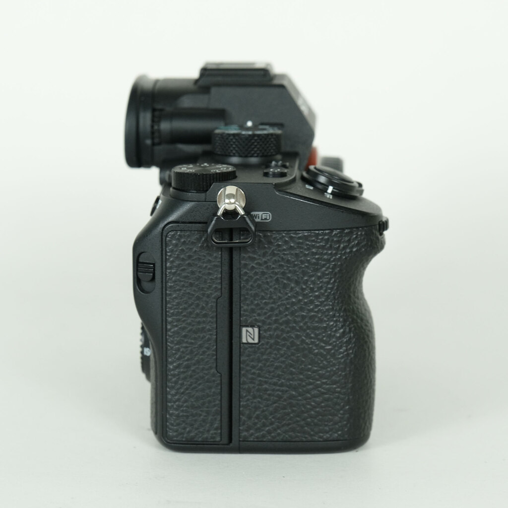 SONY ��7 III�iILCE-7M3�j [�{�f�B]
