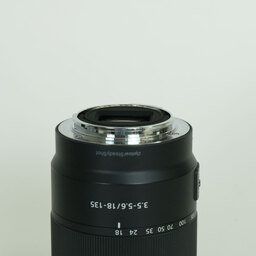 SONY E 18-135mm F3.5-5.6 OSS SEL18135