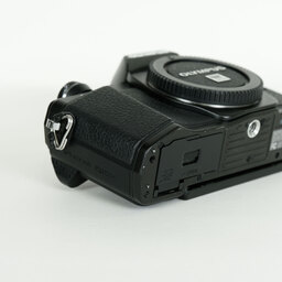 OLYMPUS OM-D E-M10 Mark II OLYMPUS OM-D E-M10 Mark II