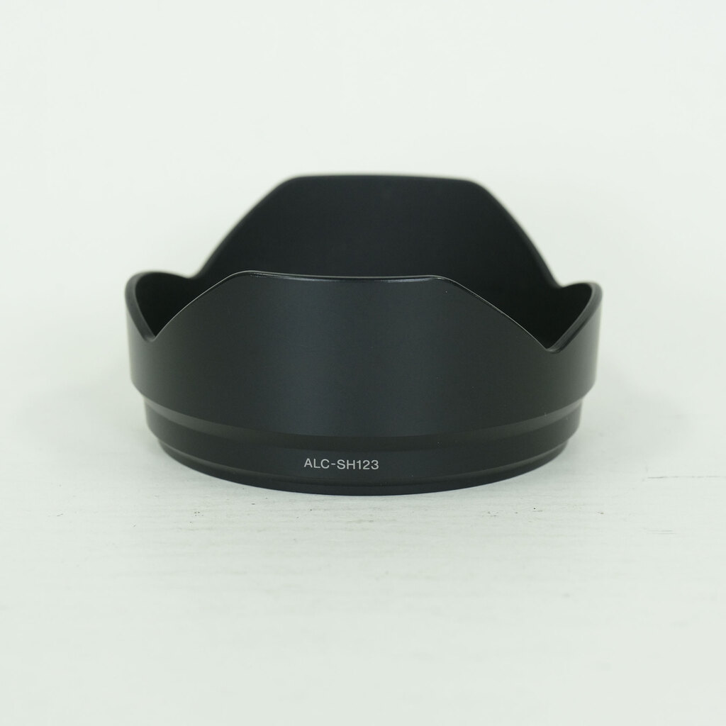 SONY E 10-18mm F4 OSS SEL1018