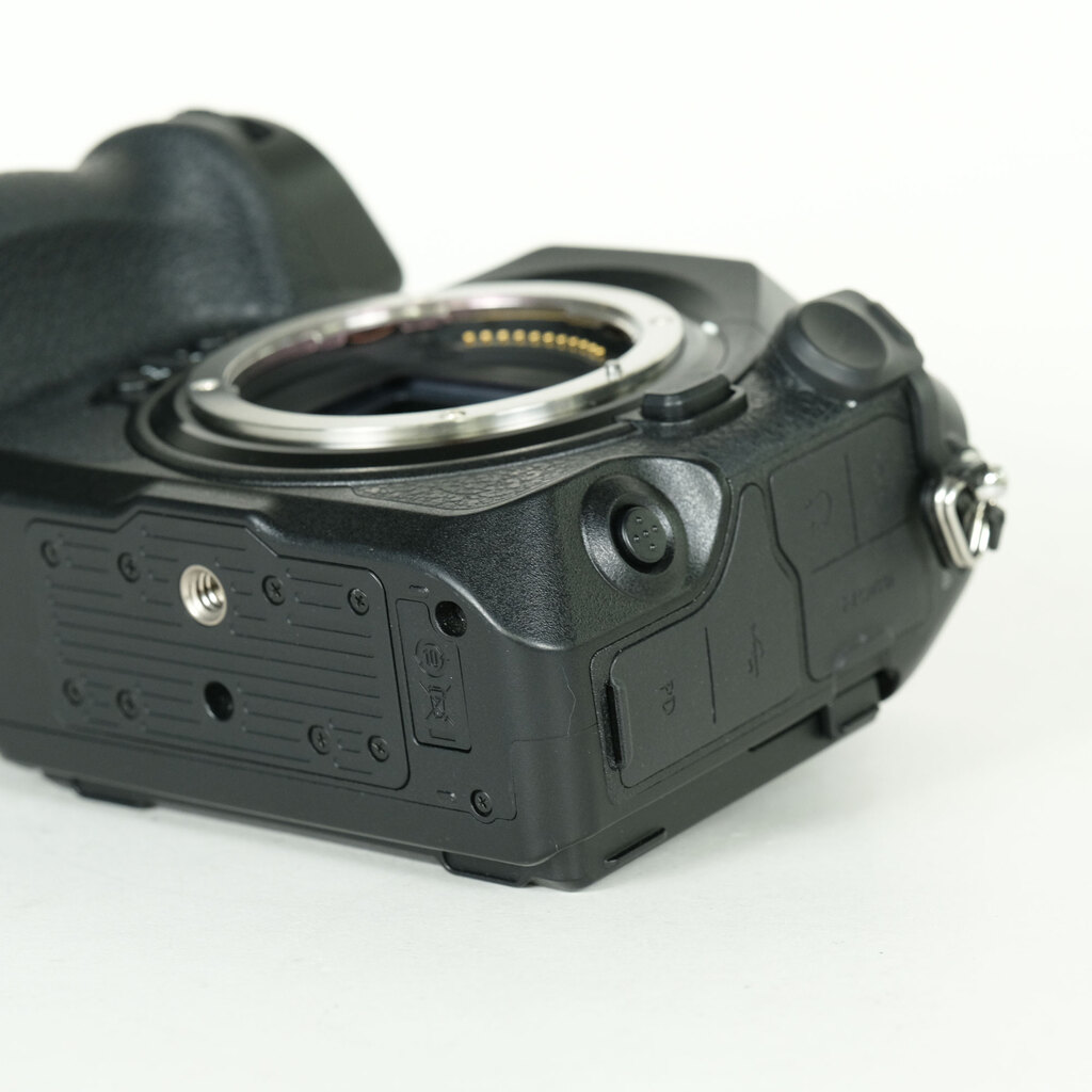 Nikon Z8の出品 | ONE SCENE（ワンシーン）
