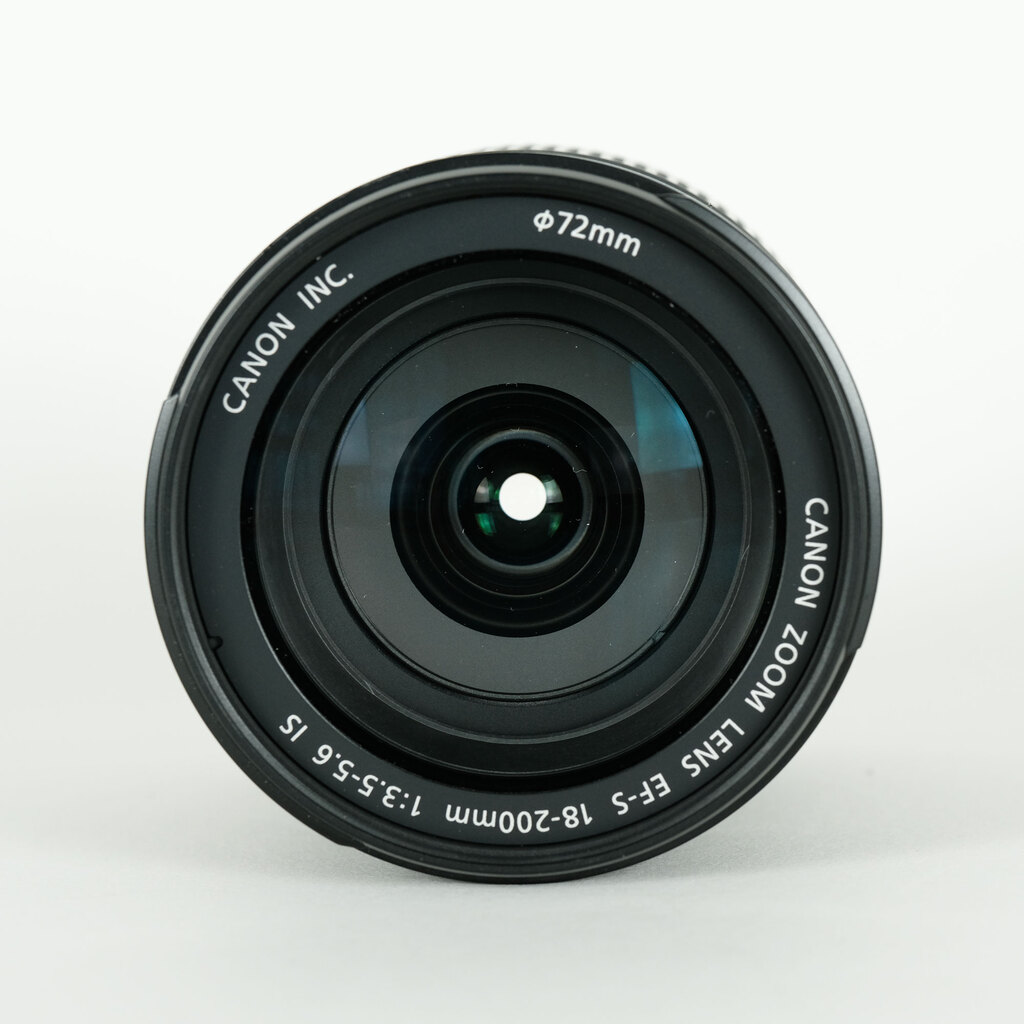Canon EF-S18-200mm F3.5-5.6 IS