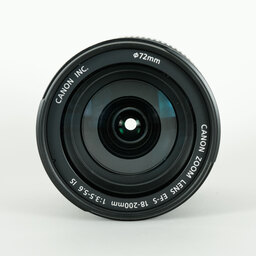 Canon EF-S18-200mm F3.5-5.6 IS