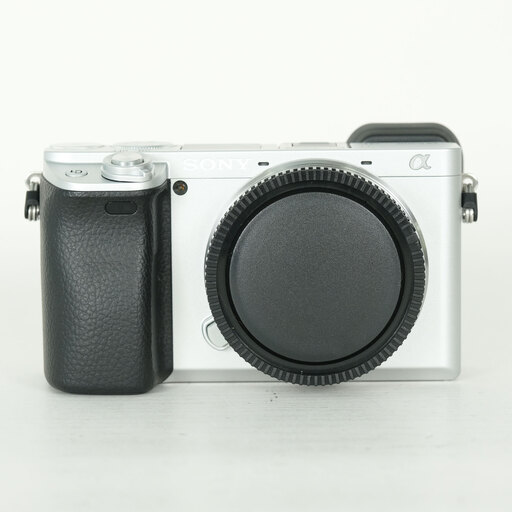 SONY α6400 レビュー｜11コマ/秒・リアルタイムトラッキング搭載の万能