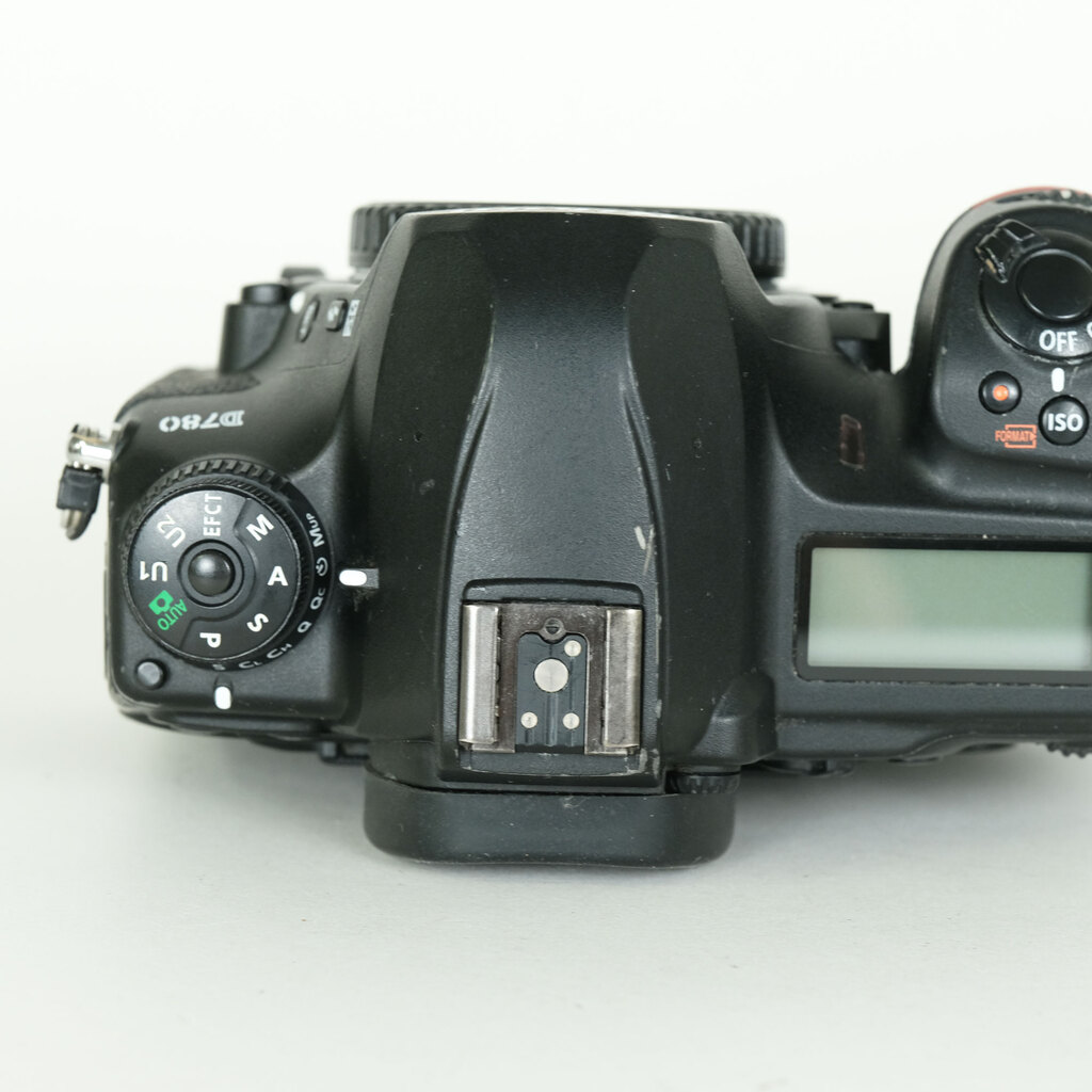 Nikon D780