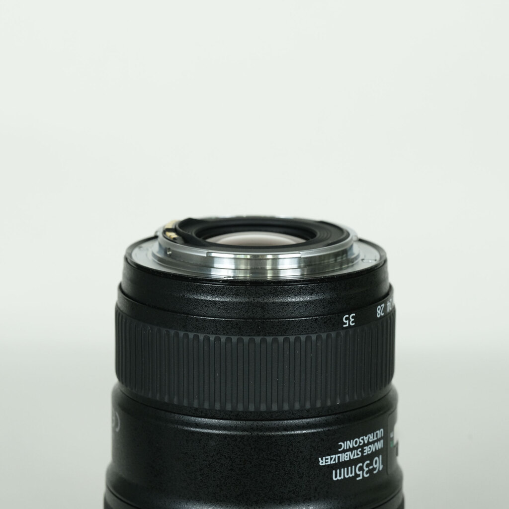 Canon EF16-35mm F4L IS USMの出品 | ONE SCENE（ワンシーン）