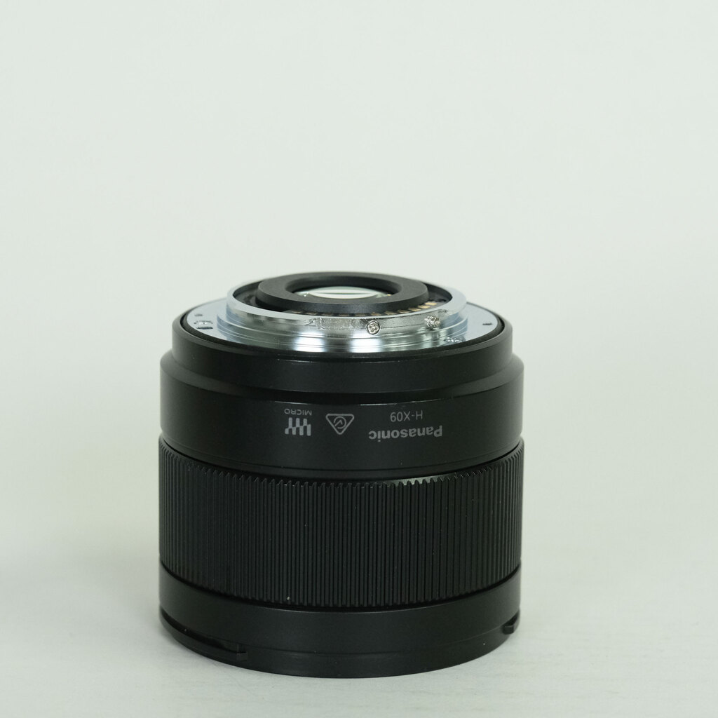 Panasonic LEICA DG SUMMILUX 9mm / F1.7 ASPH.