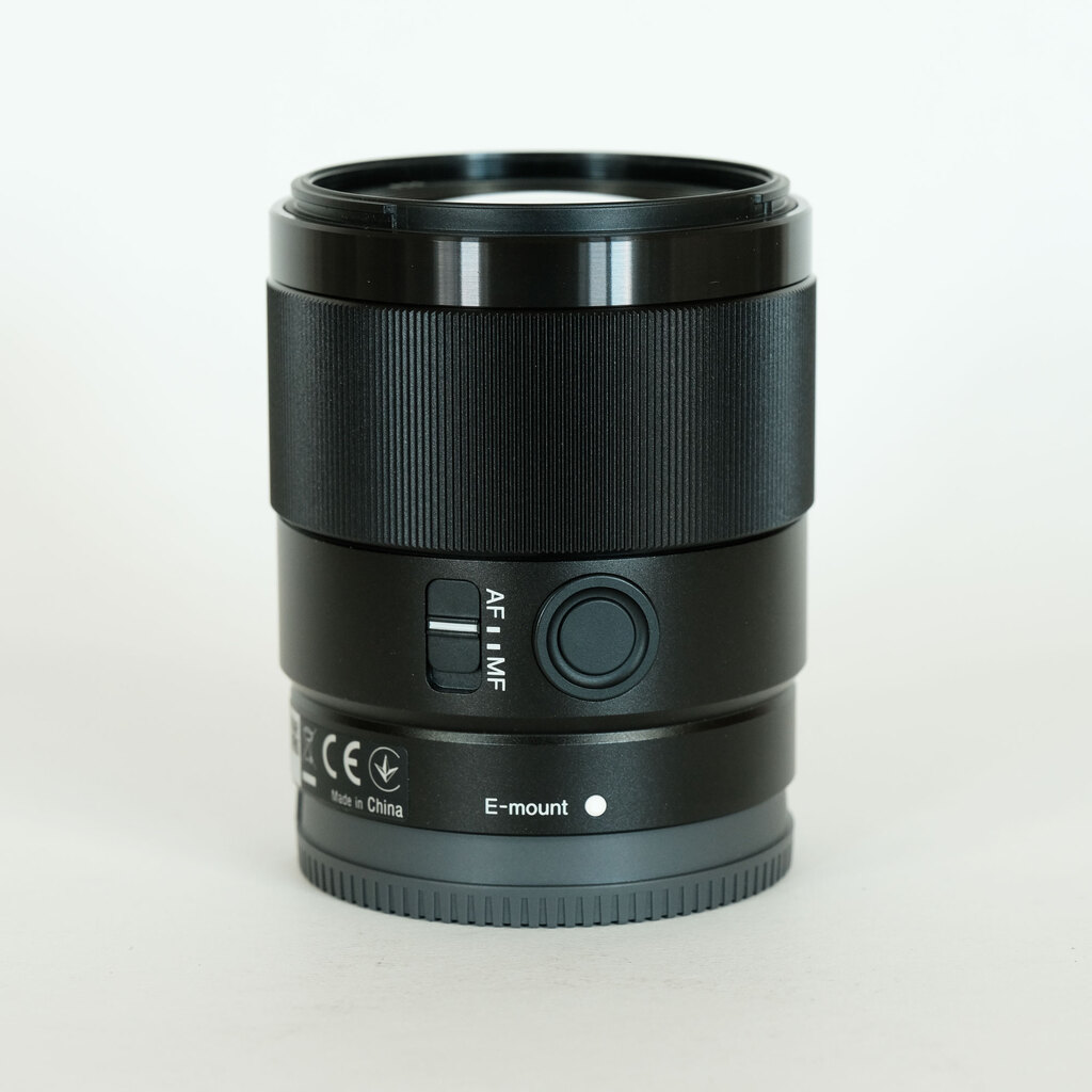 SONY FE 35mm F1.8 SEL35F18F