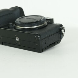 FUJIFILM X-S10