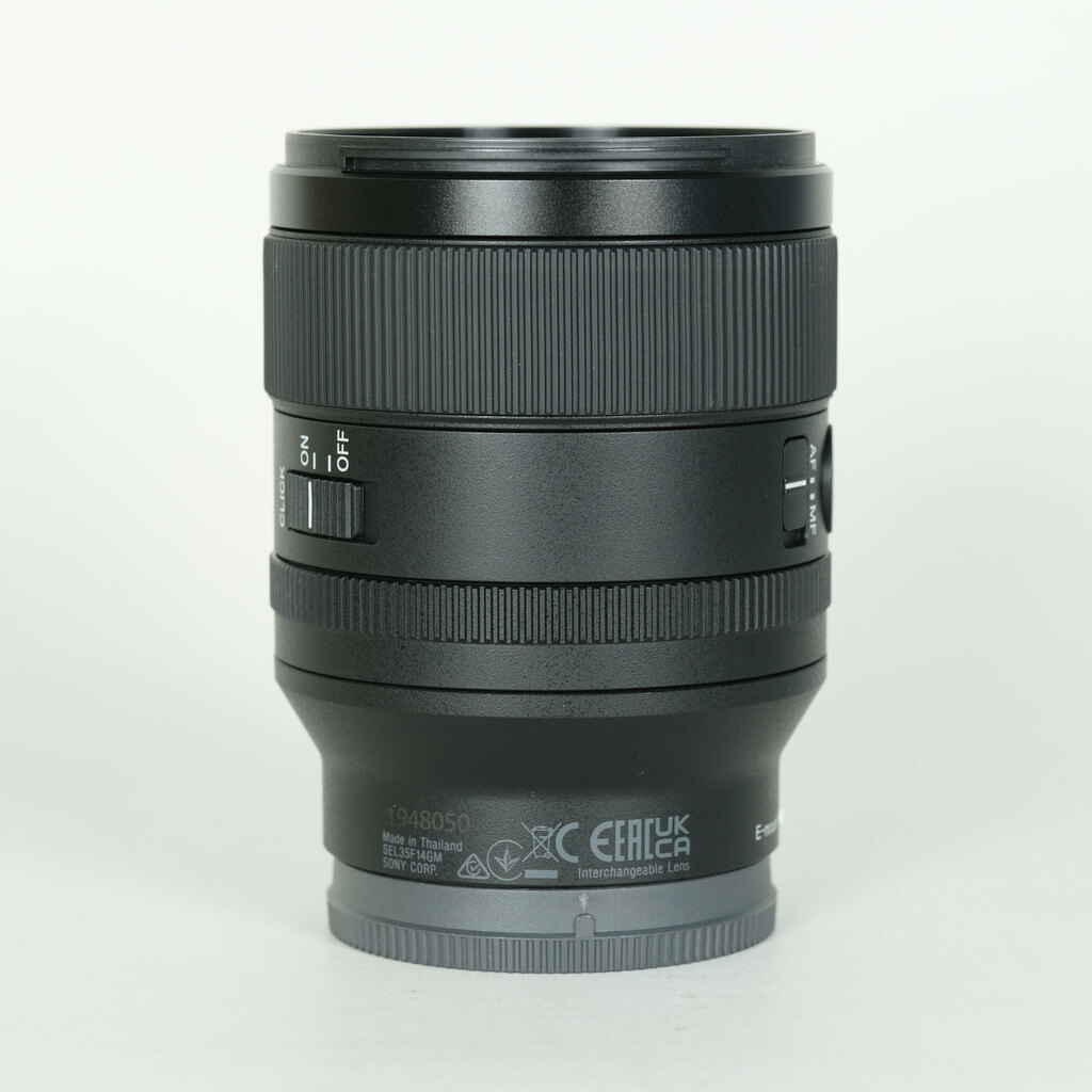 SONY FE 35mm F1.4 GM SEL35F14GMの出品 | ONE SCENE（ワンシーン）