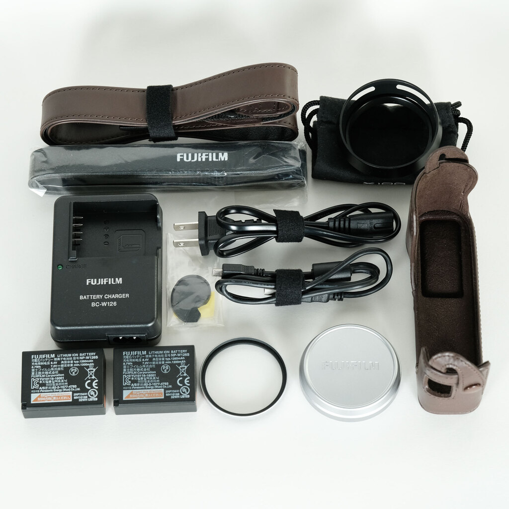 FUJIFILM X100F シルバー