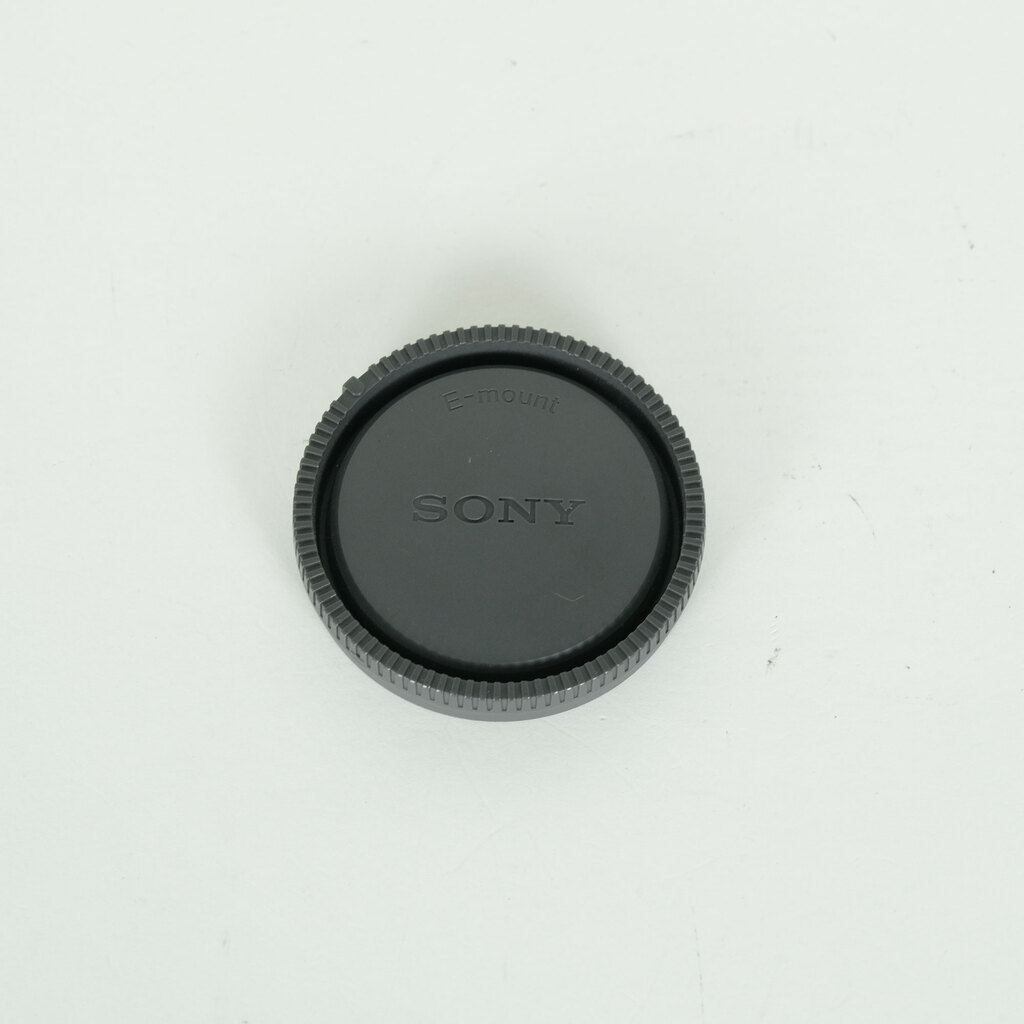 SONY E18-200mm F3.5-6.3 OSS SEL18200