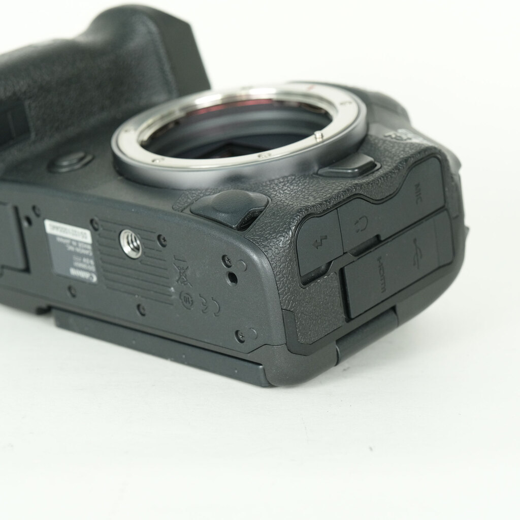 Canon EOS R5