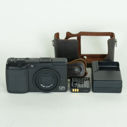 RICOH GR DIGITAL II