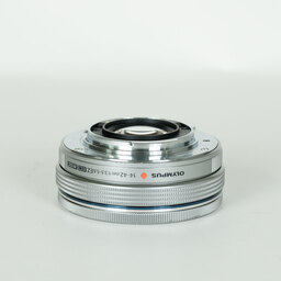 OLYMPUS M.ZUIKO DIGITAL ED 14-42mm F3.5-5.6 EZ シルバー