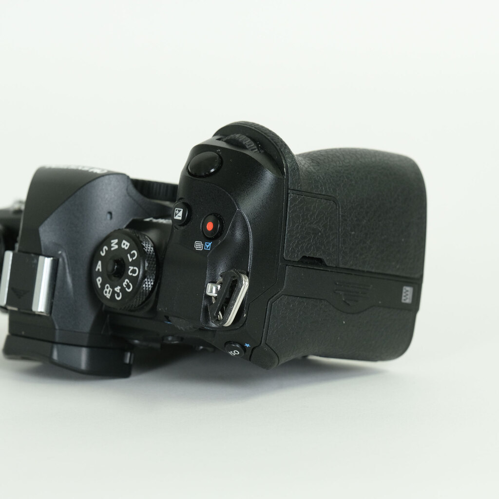 OM SYSTEM OM-1 Mark II OM SYSTEM OM-1 Mark II