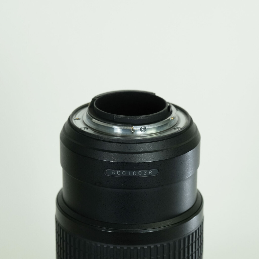 Nikon AF-S NIKKOR 70-200mm f/4G ED VR Nikon AF-S NIKKOR 70-200mm f/4G ED VR