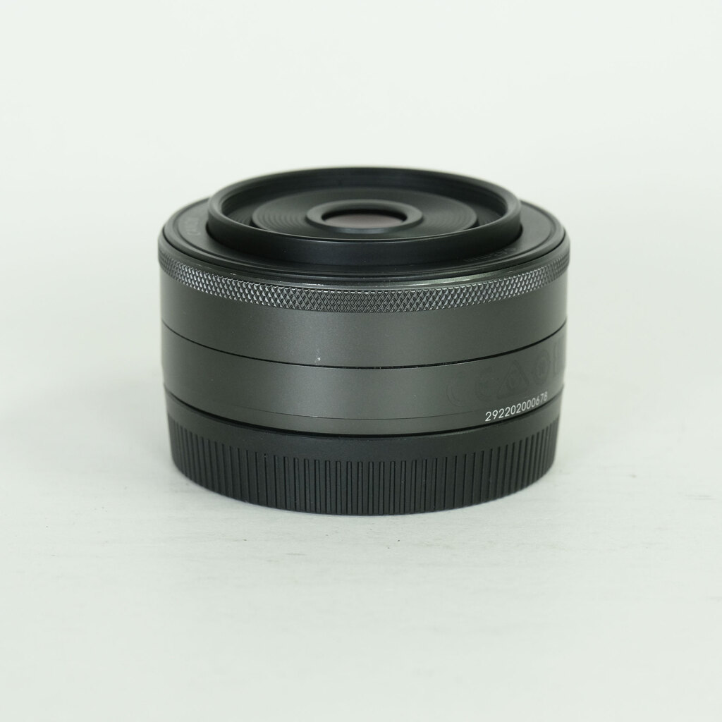 Canon EF-M22mm F2 STM