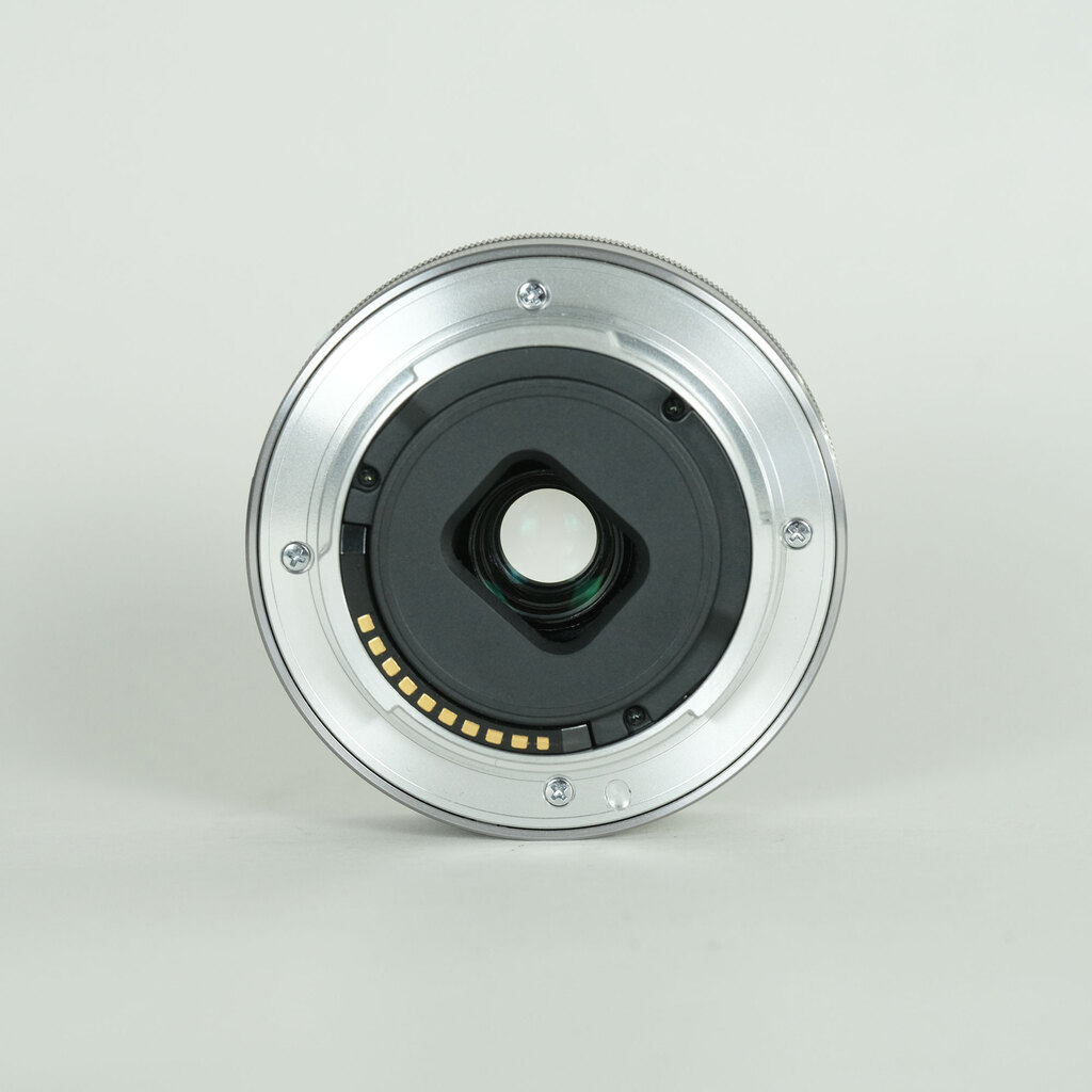 SONY E 16mm F2.8 SEL16F28