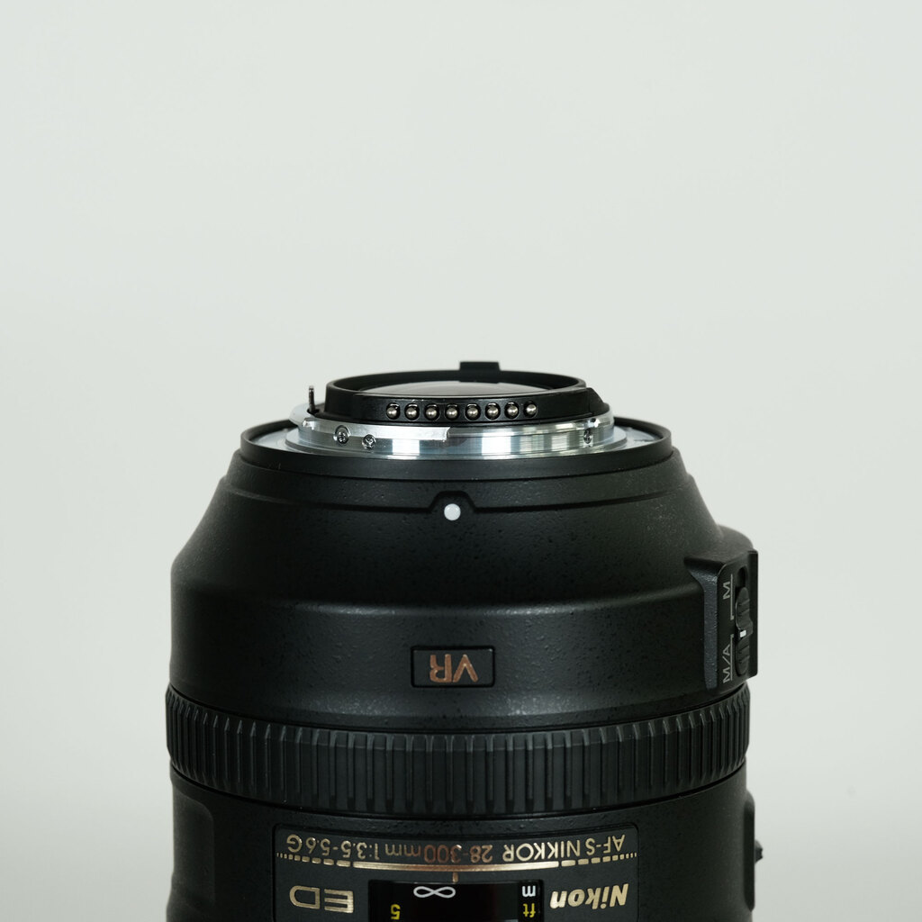 Nikon AF-S NIKKOR 28-300mm f/3.5-5.6G ED VR