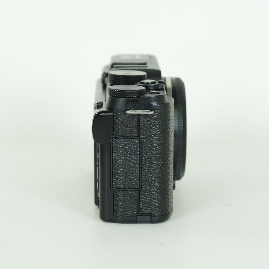 FUJIFILM X-M1 ボディ ブラック FUJIFILM X-M1 ボディ ブラック