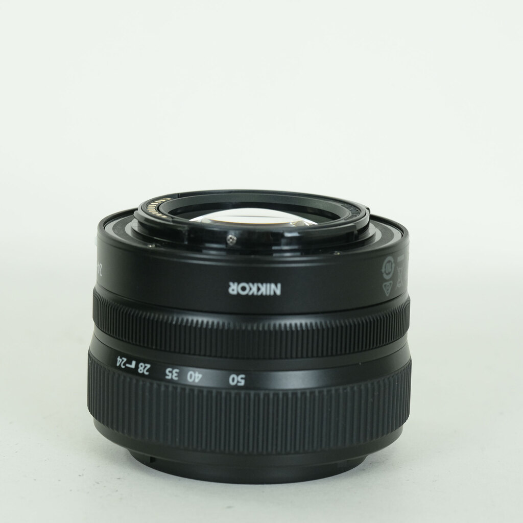 Nikon NIKKOR Z 24-50mm f/4-6.3 Nikon NIKKOR Z 24-50mm f/4-6.3