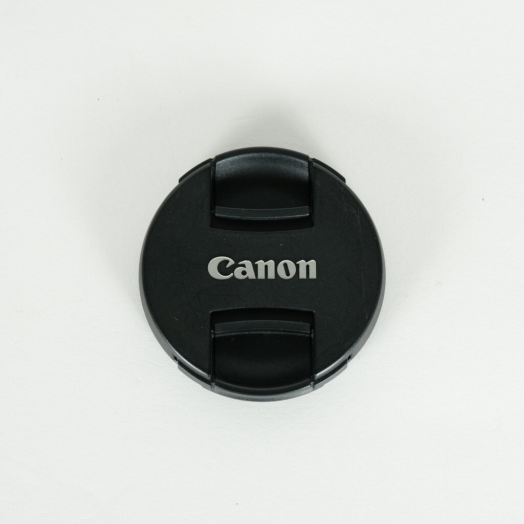 Canon RF35mm F1.8 MACRO IS STM