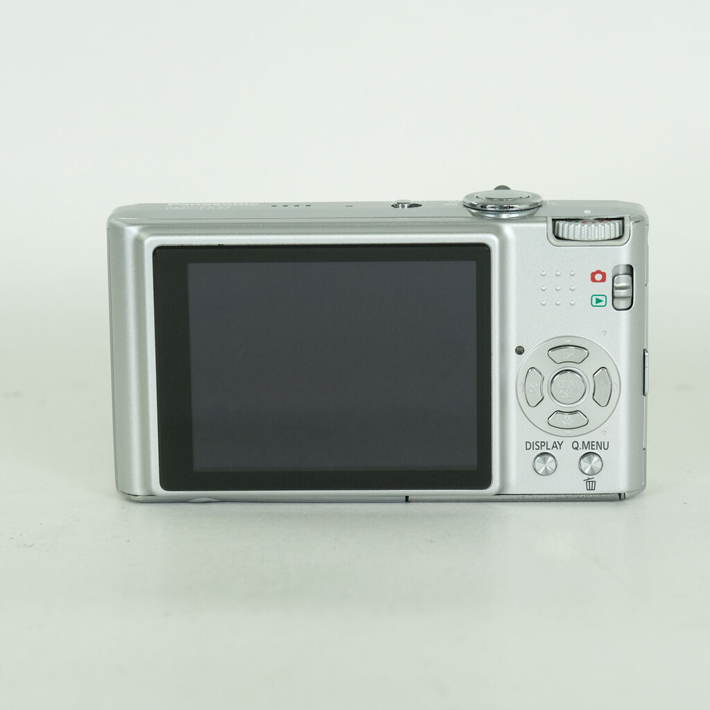 Panasonic LUMIX DMC-FX37-S プレシャスシルバー