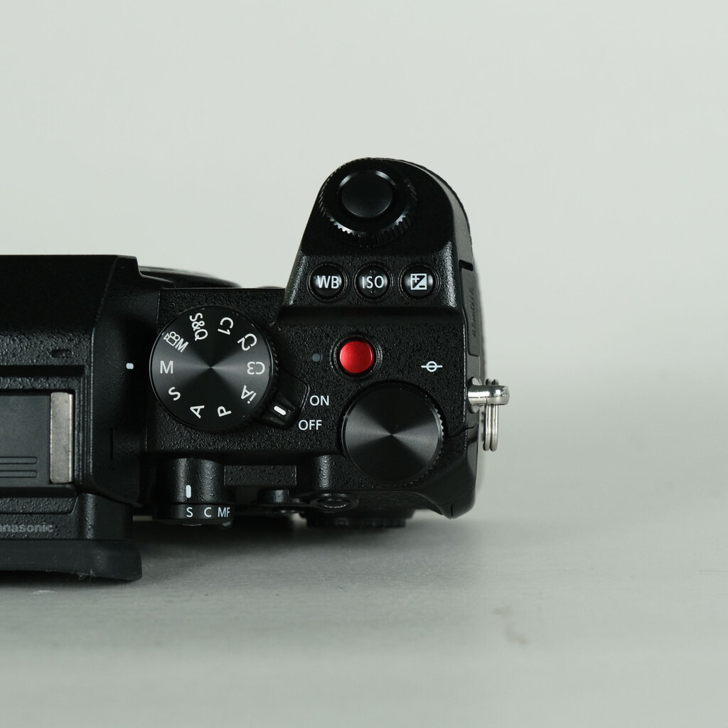 Panasonic LUMIX DC-S5の出品 | ONE SCENE（ワンシーン）