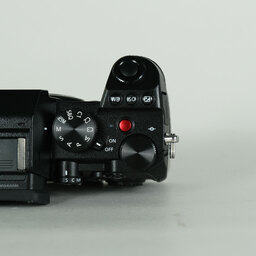 Panasonic LUMIX DC-S5の出品 | ONE SCENE（ワンシーン）