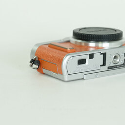 Panasonic LUMIX DC-GF10 ボディ オレンジ