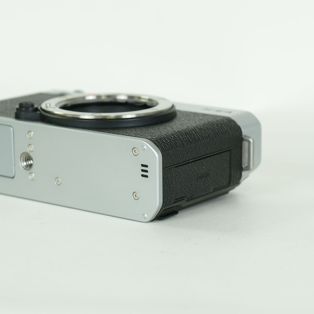 FUJIFILM X-E4 FUJIFILM X-E4