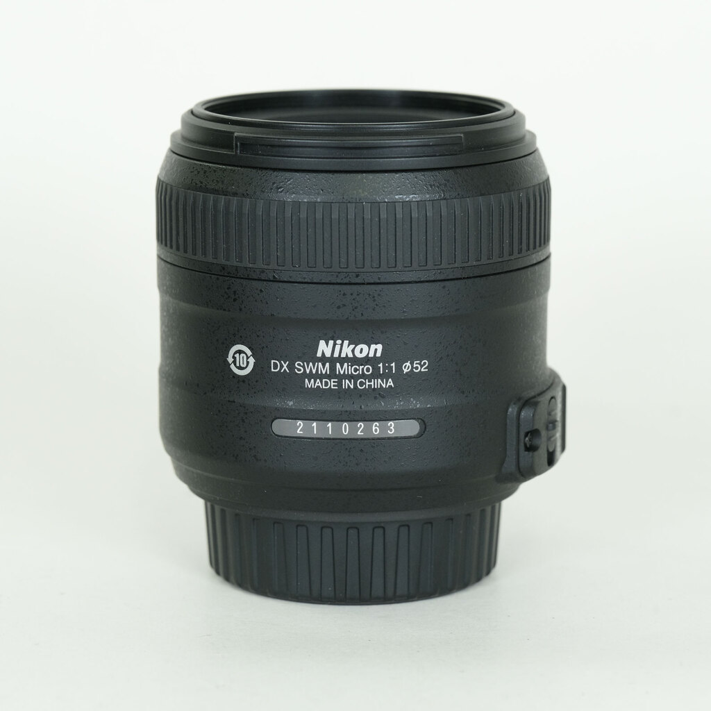 Nikon AF-S DX Micro NIKKOR 40mm f/2.8G