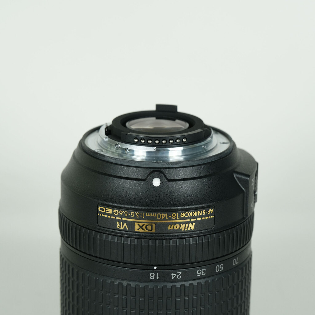 Nikon AF-S DX NIKKOR 18-140mm F3.5-5.6G ED VRの出品 | ONE SCENE
