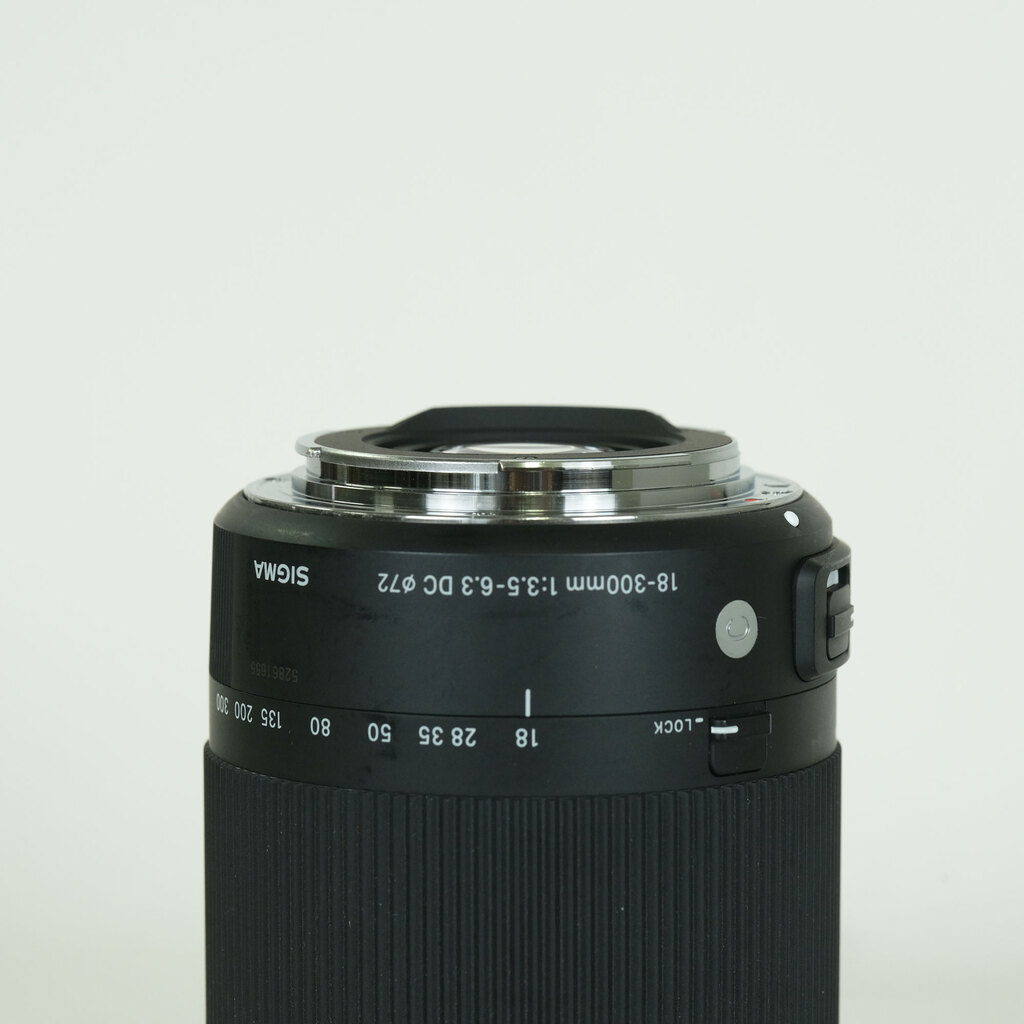 SIGMA 18-300mm F3.5-6.3 DC MACRO OS HSM｜Contemporary [キヤノンEF用]